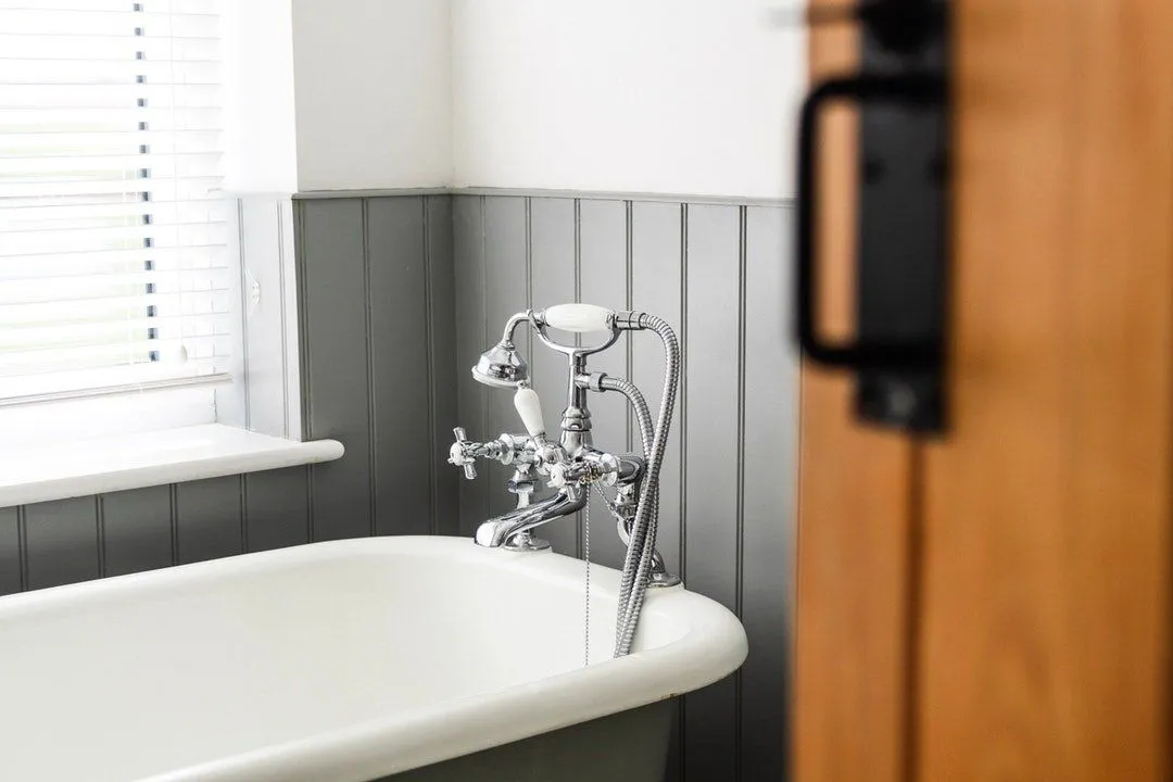 Shower fixture maintenance and installation in Vancouver